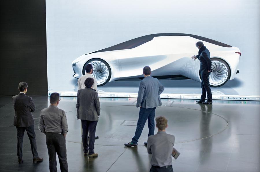  BMW Vision Next 100 2016 года  (фото 55 из 157)